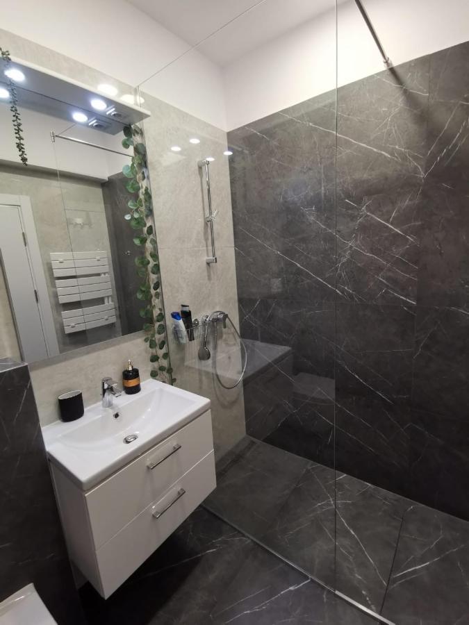 Sunset Bucharest Rebreanu Apartment Ngoại thất bức ảnh
