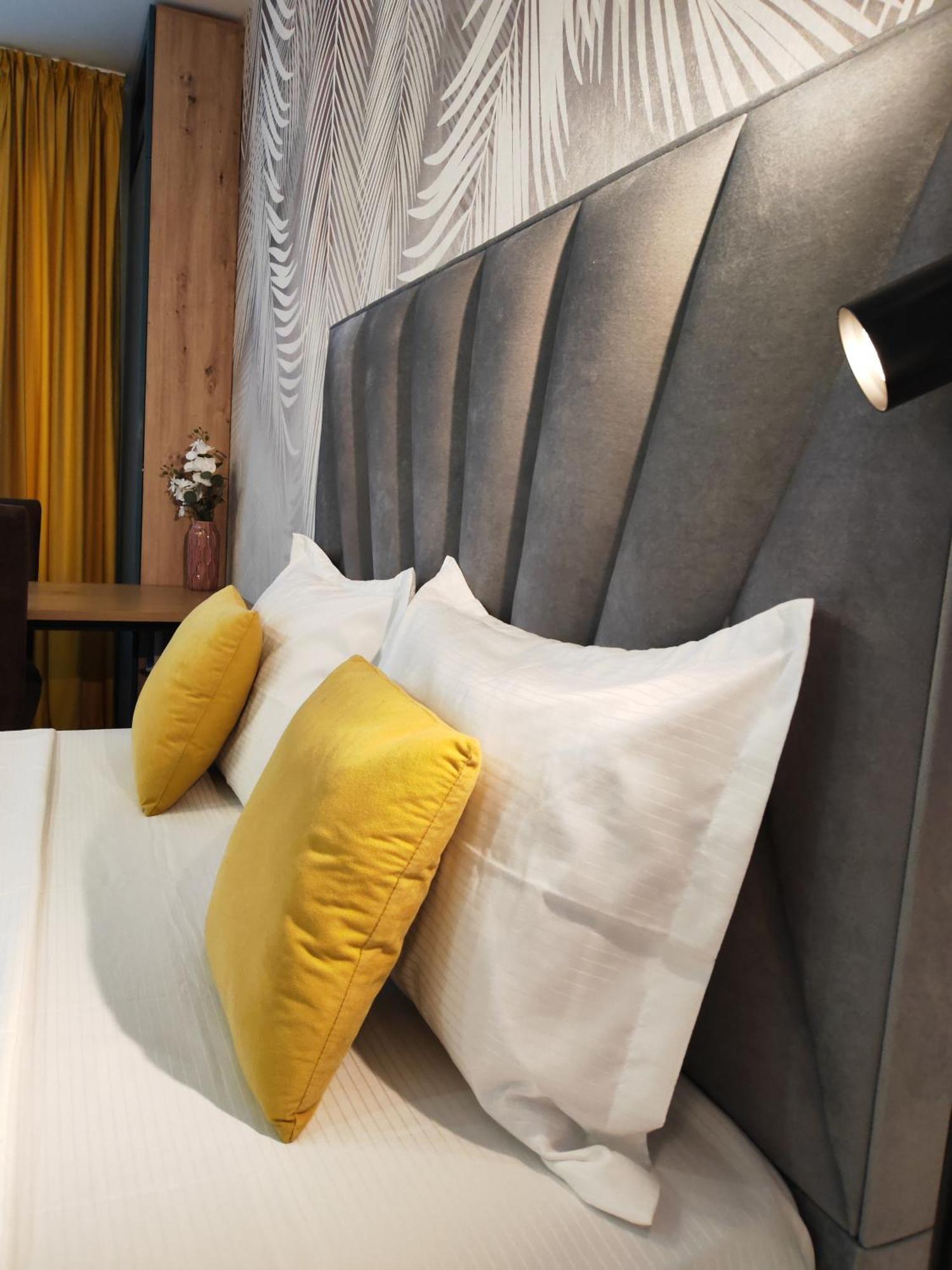 Sunset Bucharest Rebreanu Apartment Ngoại thất bức ảnh